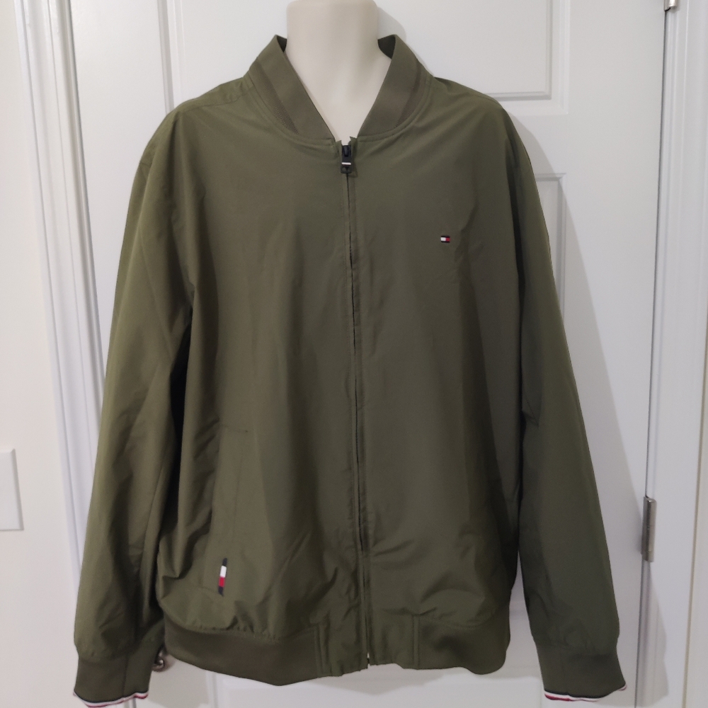 Tommy Hilfiger Men's Bomber Jacket Softshell Green Size 2XL